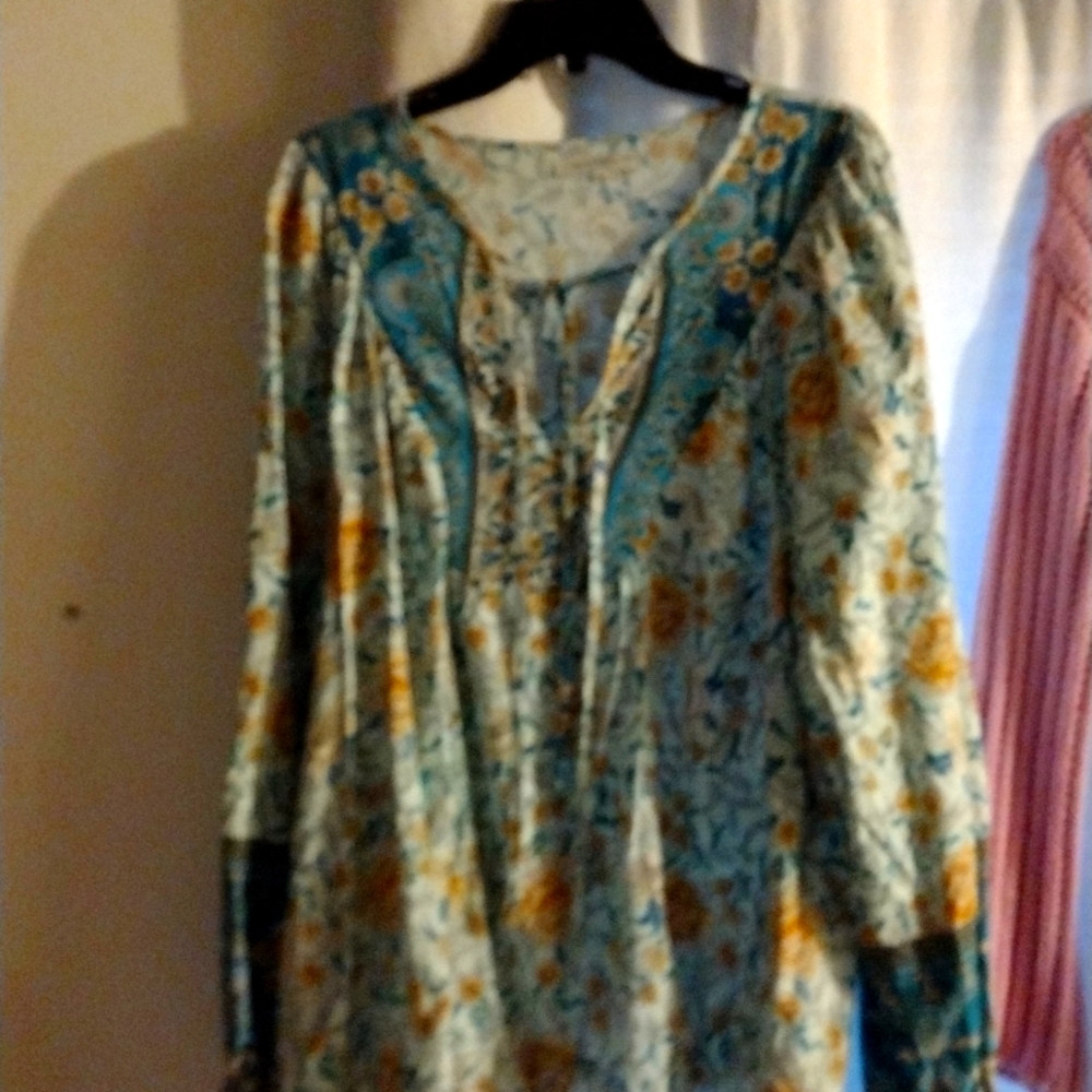 Women's Paisley Spring lightweight long sleeve shirt
